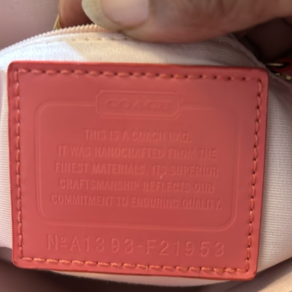 Signature canvas with leather Shoulder Bag - Picture 6 of 6